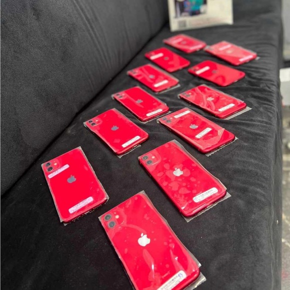 iPhone XR - Picture 2 of 2